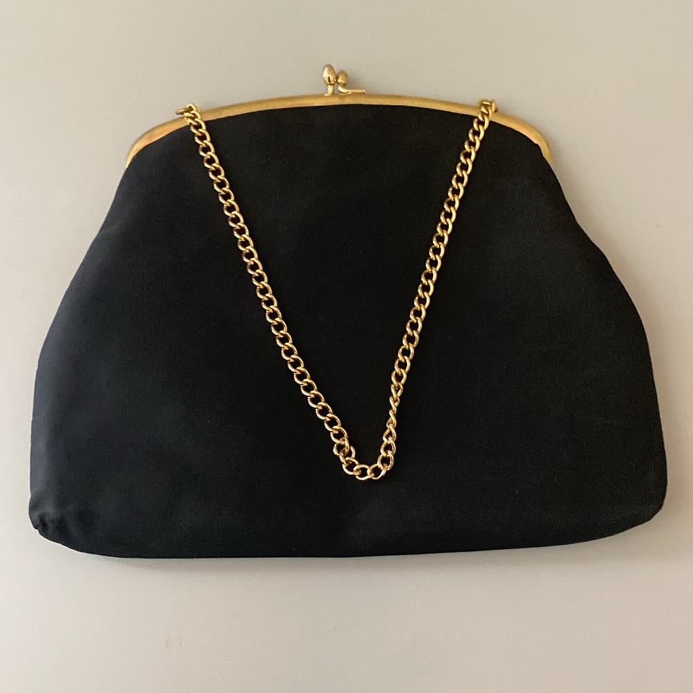 Vintage St Thomas clutch